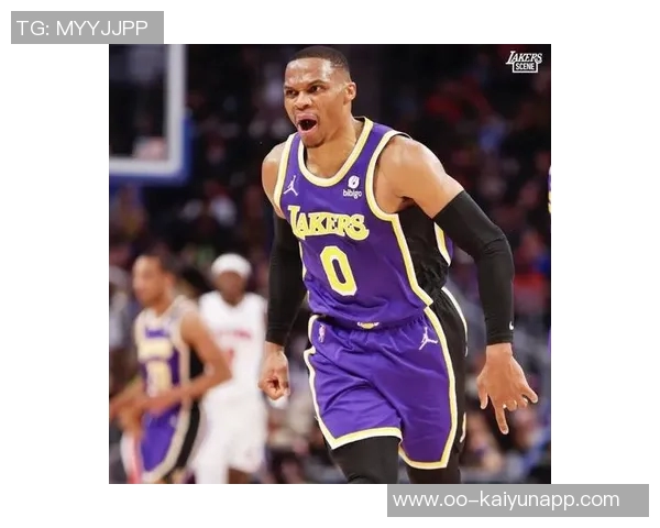 芬奇强调季前赛重在基础训练期待攻防状态全面回归 芬奇强调季前赛重在基础训练期待攻防状态全面回归