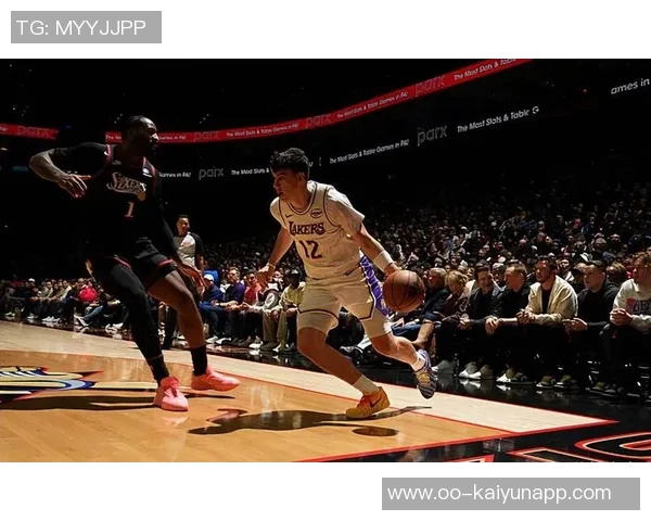 拉拉维亚自信回应扣篮选择称篮球智商高将把握每次机会