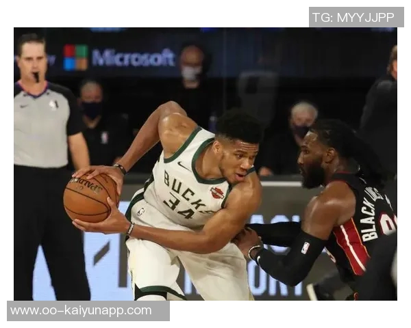 张佳玮深度解析雄鹿队的阵容构建与字母哥的支持体系