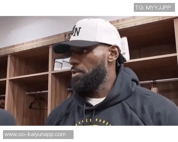 詹姆斯分享家庭趣事女儿排球成才妻子坚决不让再添篮球运动员